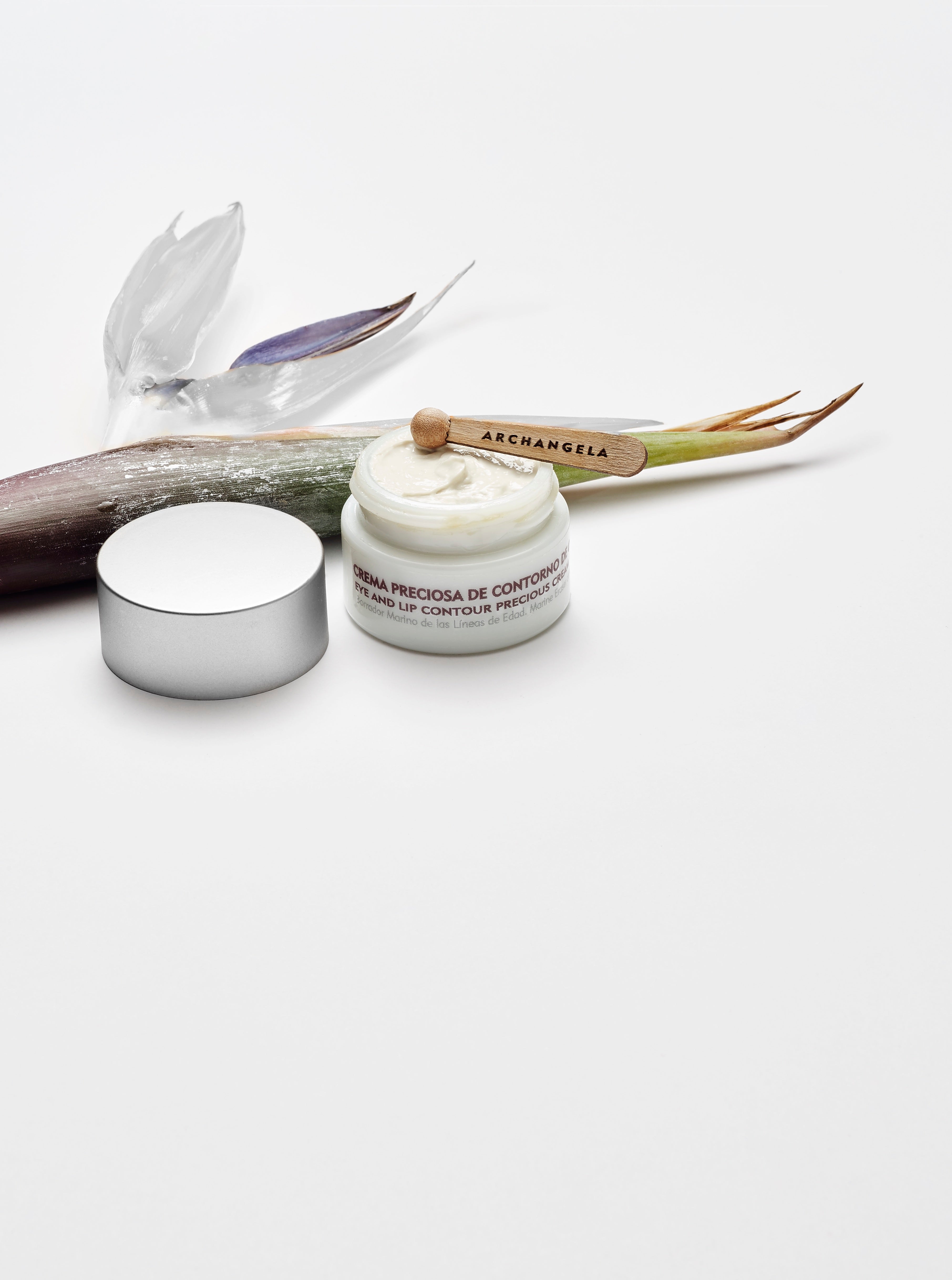 Crema Preciosa de Contorno de Ojos y Labios